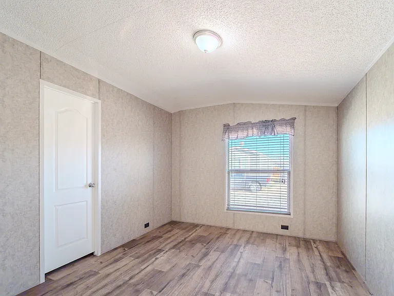 275 N Main St #P2-5 — Photo 17