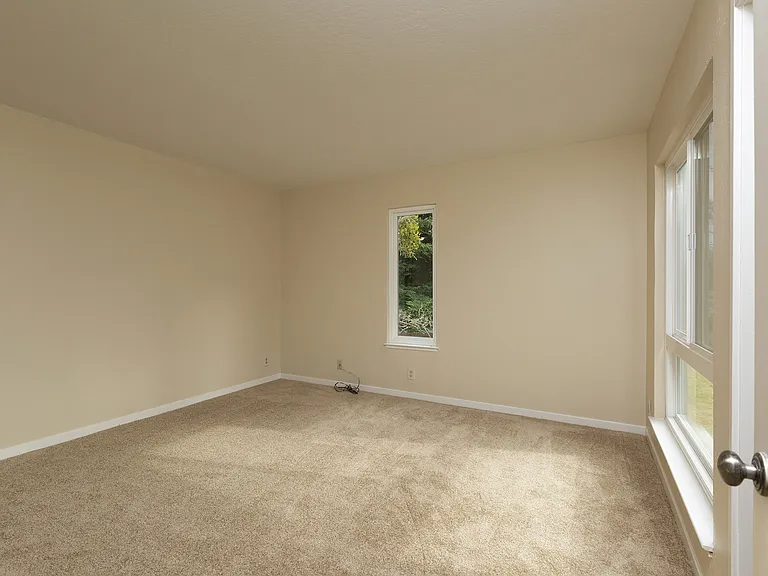 716 Garden Creek Pl — Photo 8