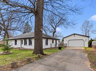 208 E Avenue A, Griffith, IN 46319
