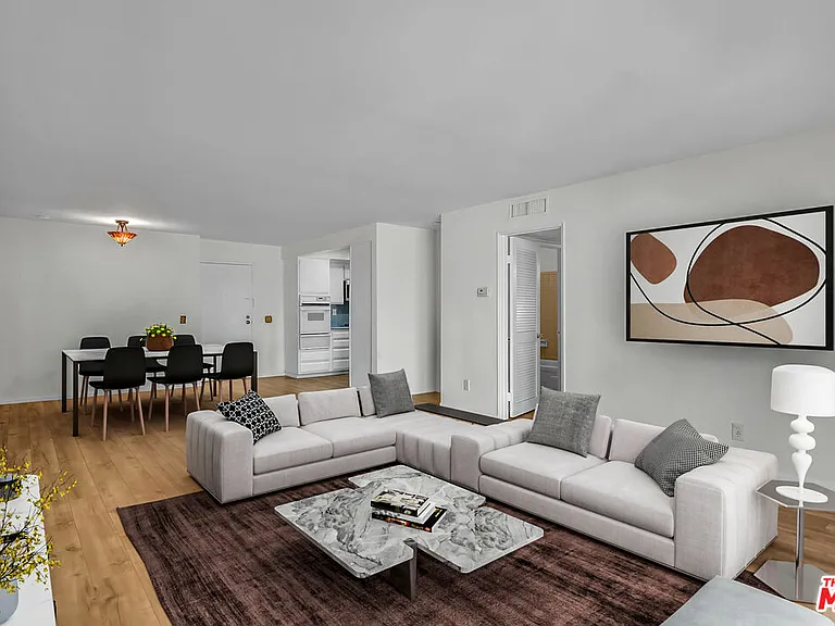 620 N Kenwood St #209 — Photo 5