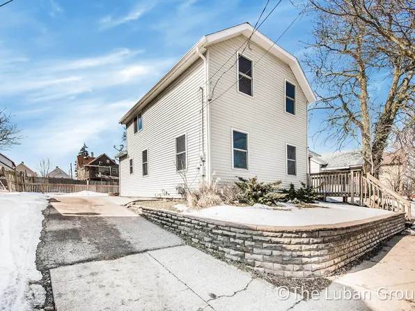 323 Indiana Ave SW, Grand Rapids, MI 49504