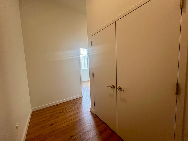 991 Saint Johns Pl #1F — Photo 4