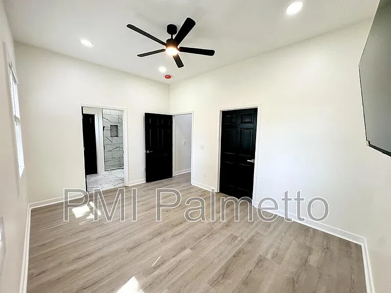 1121 Zeigler St #B — Photo 15
