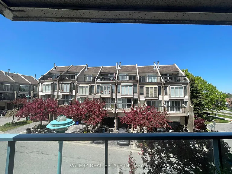 25 Cumberland Ln #214 — Photo 23