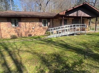 7230 Deepwater Mountain Rd, Fayetteville, WV