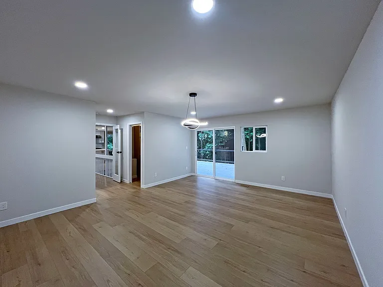 105 Cedar Crest Ln — Photo 36