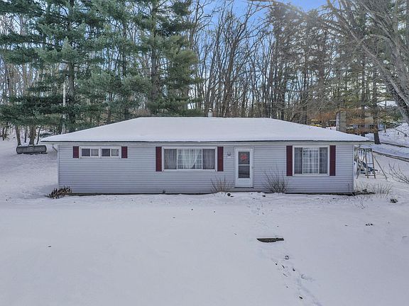 4th image of 760 Lake Rd SE