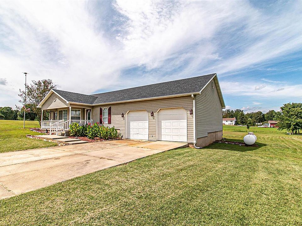 1st image of 241 Lauren Ln