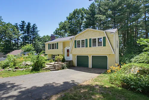 37 Woodbury Rd Photo 1