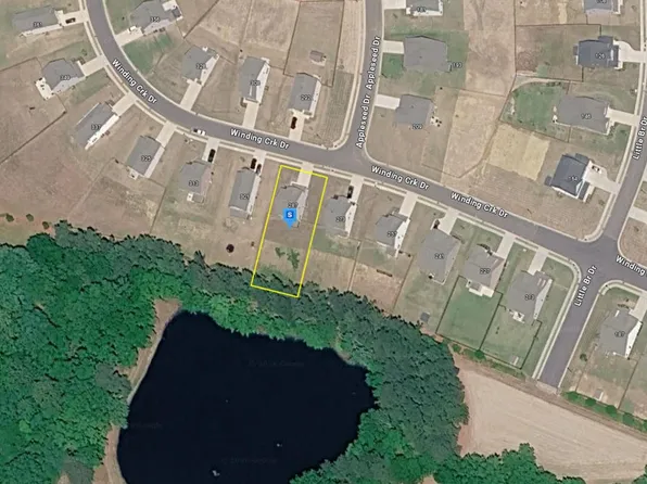 287 Winding Creek Dr, Lillington, NC 27546