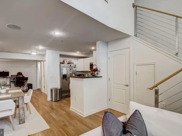 1201 E West Hwy APT 1, Silver Spring, MD 20910