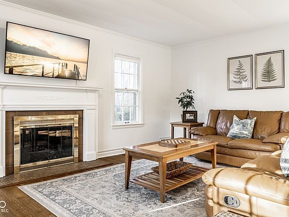 5th image of 7034 N Park Ave
