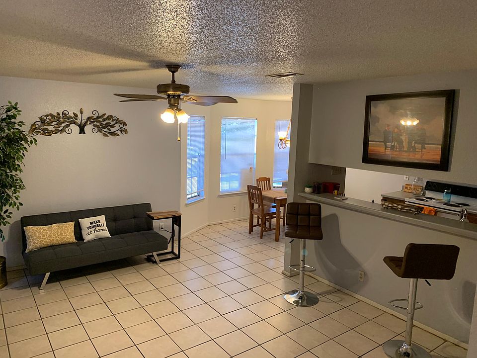 1st image of 2008 Kirksey Dr APT B