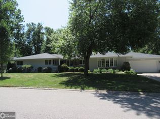 3 Woodshire Dr, Ottumwa, IA 52501