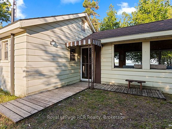 2nd image of 403 Eagle Rd