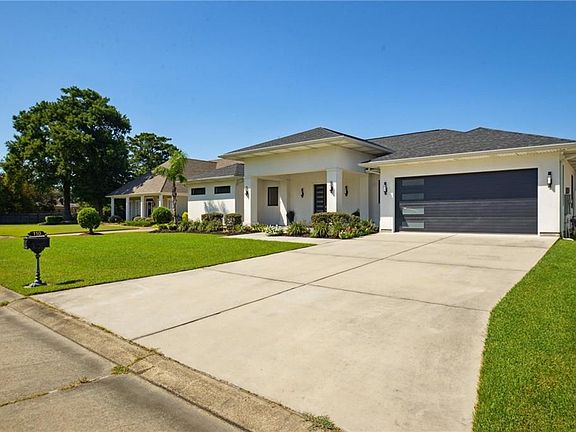3rd image of 110 Ciena Dr