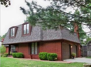 8320 E Brentmoor Ln, Wichita, KS 67206
