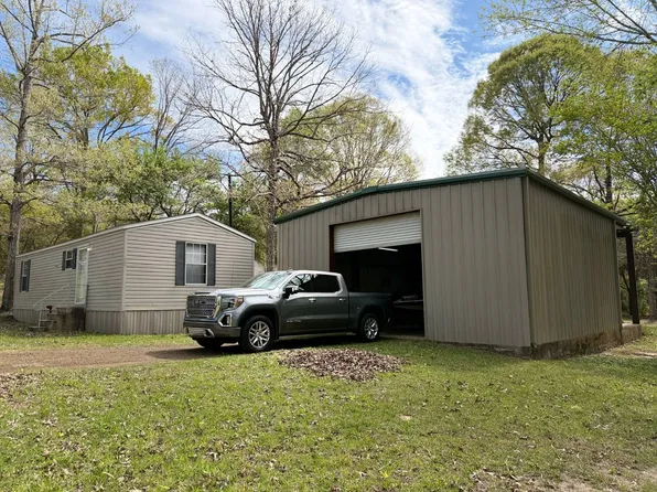 1613 Shadows Rd, Many, LA 71449