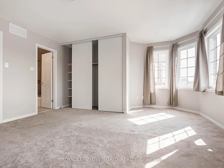 888 Longfields Dr — Photo 20