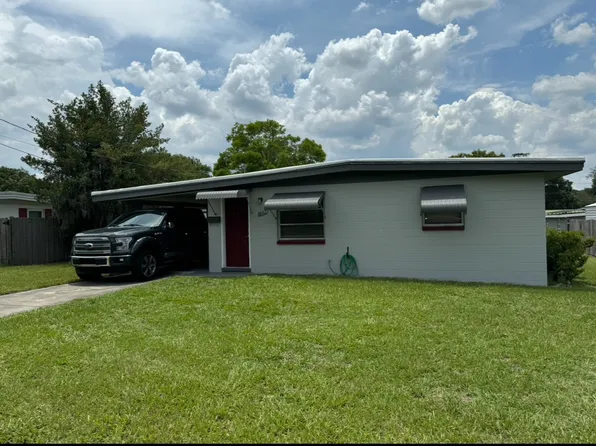 5905 20th St, Zephyrhills, FL 33542