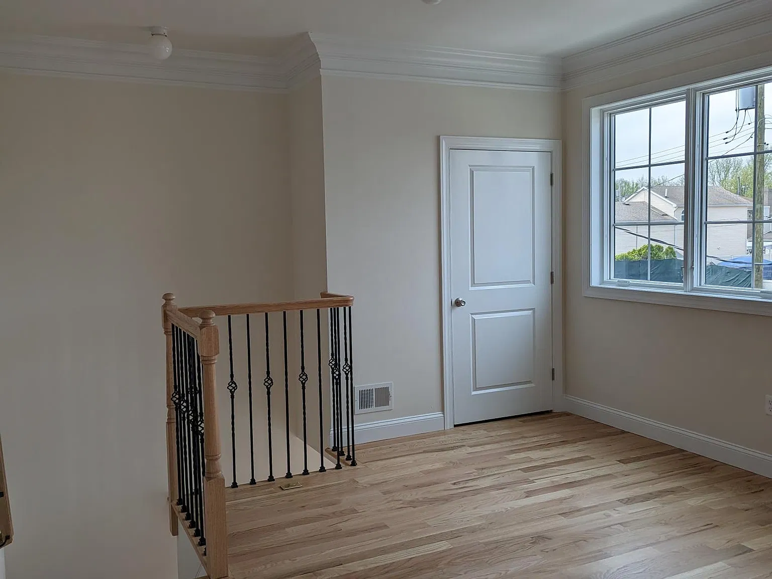 3 bed, 1300 sqft, $3,000 — Photo 1