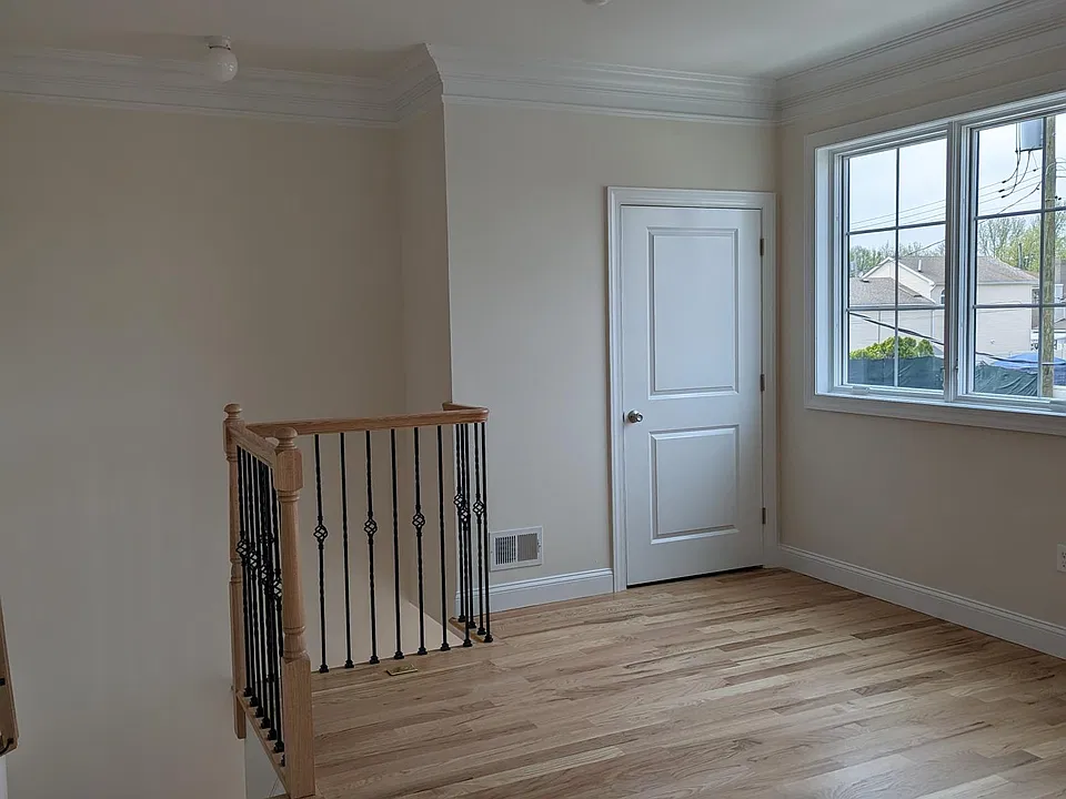18 Radigan Ave #2