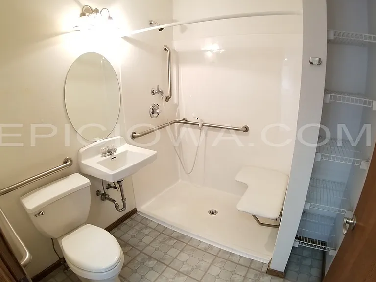 435 68th Ave SW — Photo 13