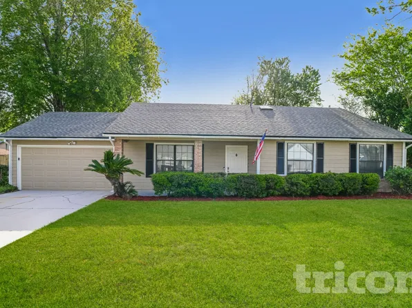 589 Robert Livingston St, Orange Park, FL 32073