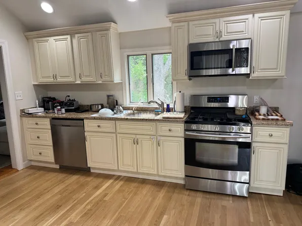 50 E Plain St #2, Wayland, MA 01778