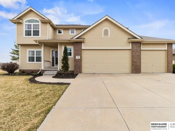 7103 S 193rd St, Gretna, NE 68028