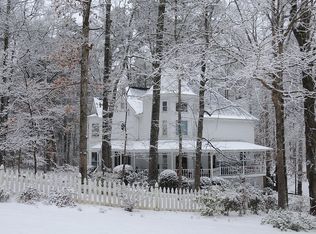 1573 Sandpoint Dr, Roswell, GA 30075