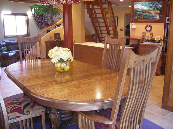 Spacious Dining Room
