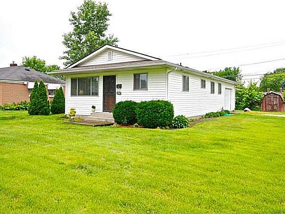 3rd image of 2760 S Villa Ave