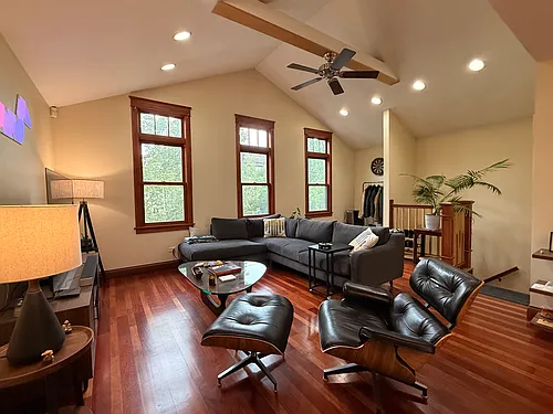 2847 N Sacramento Ave #2 Photo 1
