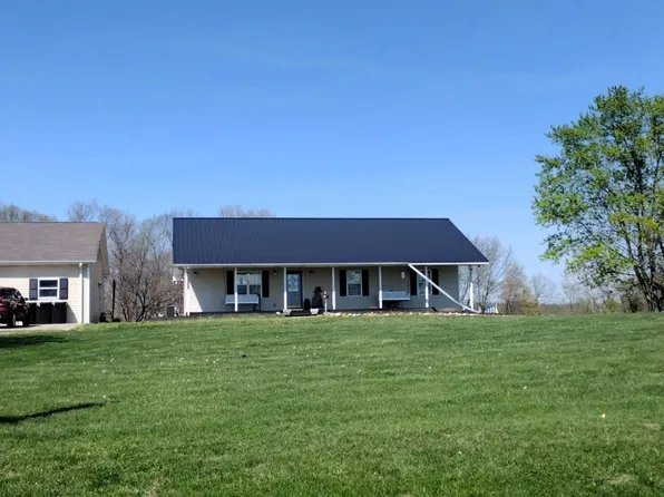 7200 N White River Rd, Campbellsburg, IN 47108