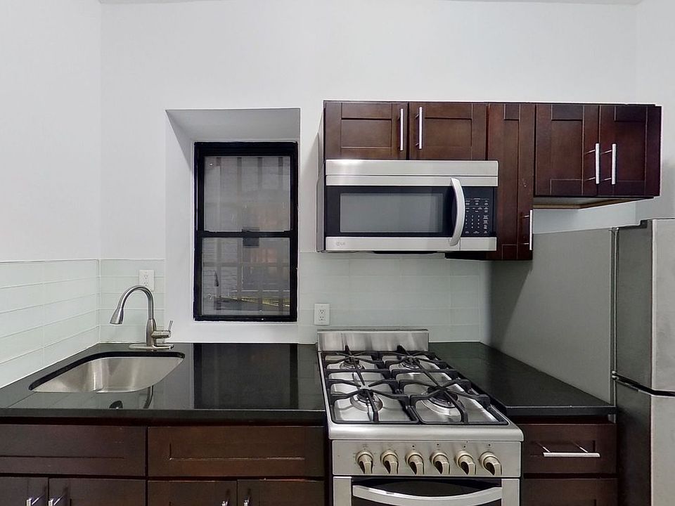 1st image of 221 W 105th St APT 1RW