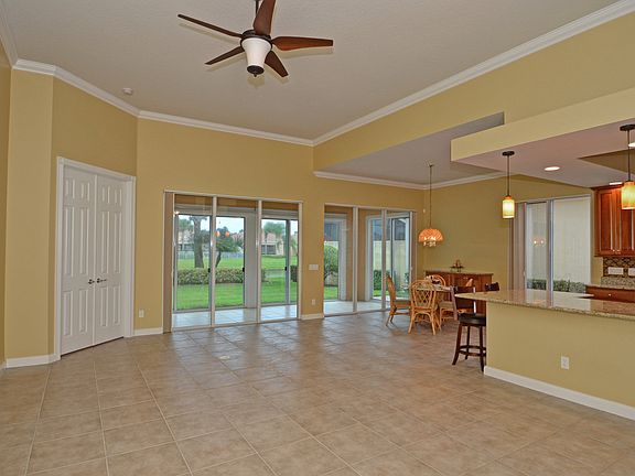3rd image of 5262 Eleuthra Cir