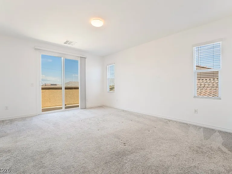 3952 Henny Ave — Photo 31