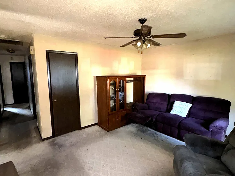 2148 N Church St — Photo 3