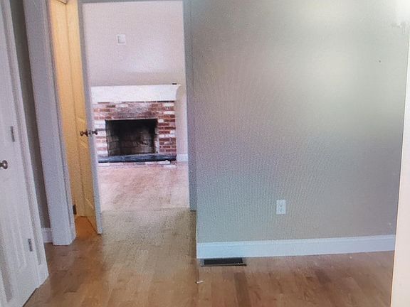 5th image of 36 Lisa Ave #36