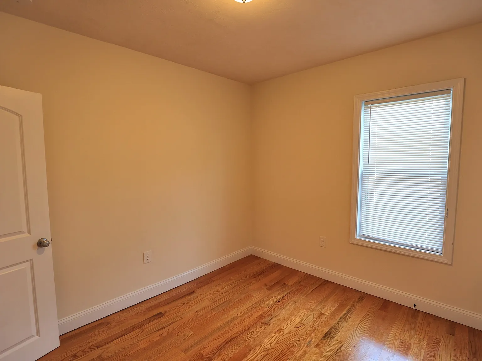62 Lincoln St. — Photo 4