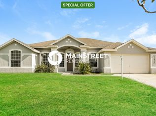 13438 Oak Bend Dr, Grand Island, FL 32735