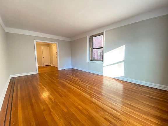 5th image of 3016 23rd St #2