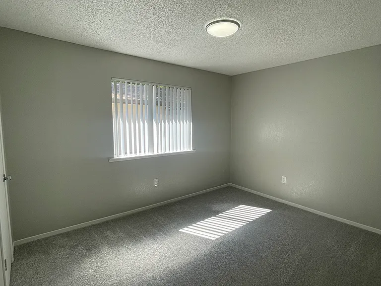410 U St #I — Photo 10