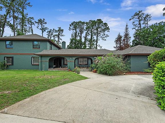 2nd image of 326 WELLINGTON DRIVE