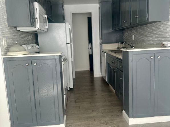 11840 Gorham Ave APT 7