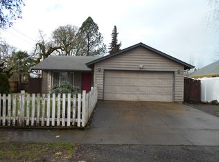 115 S Everest Rd, Newberg, OR 97132