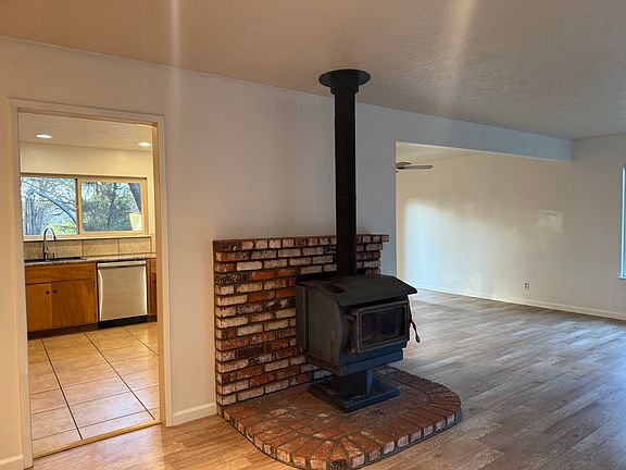 Wood burning stove. Clean chimney inspection done 2/2025