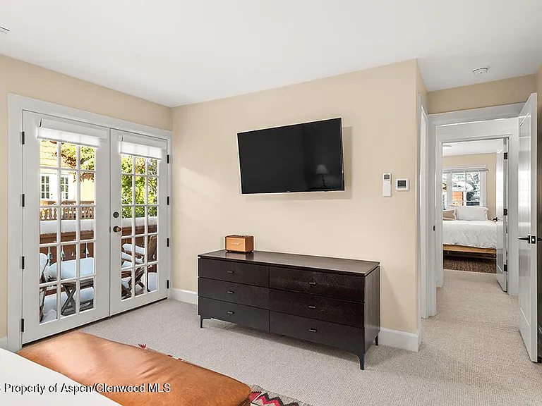 631 S Galena St #11 — Photo 8