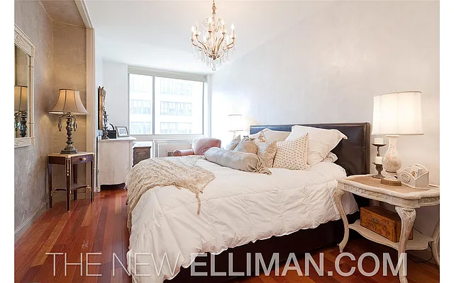 Sold by Douglas Elliman | media 10
